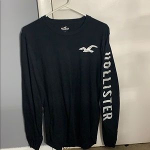 Black and grey hollister shirt long sleeve